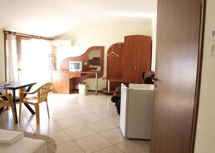 Pensionat Guestrooms Hema *